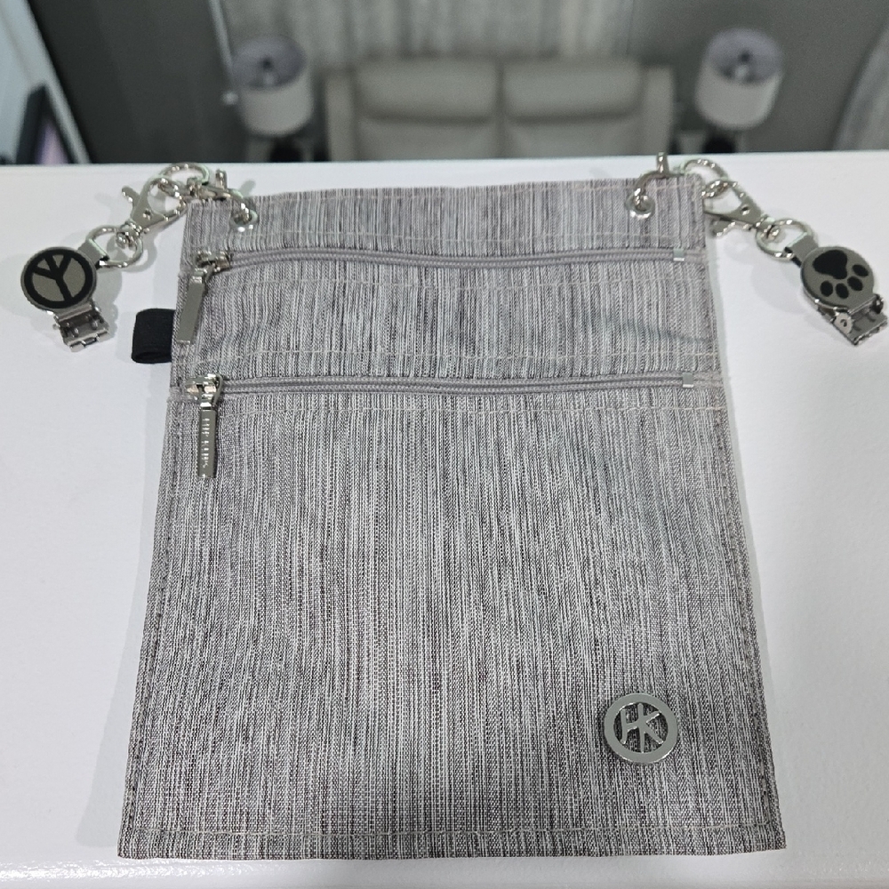 Stylish Gray Clip on bag